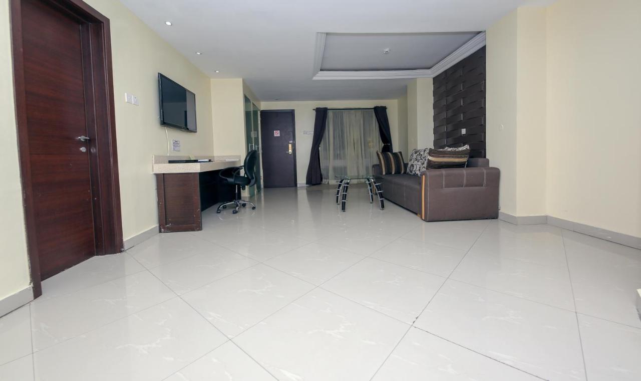KSF Place Alaka Lagos Exterior foto