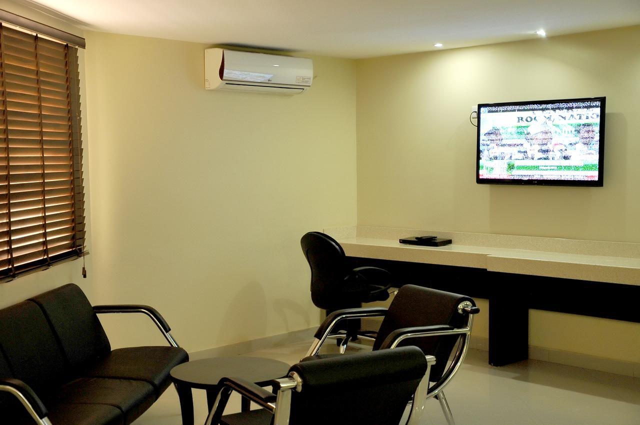 KSF Place Alaka Lagos Exterior foto